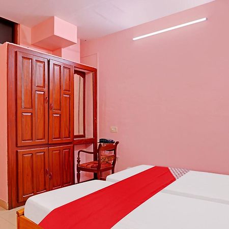 Hotel O Safa Inn Trippapur Kültér fotó