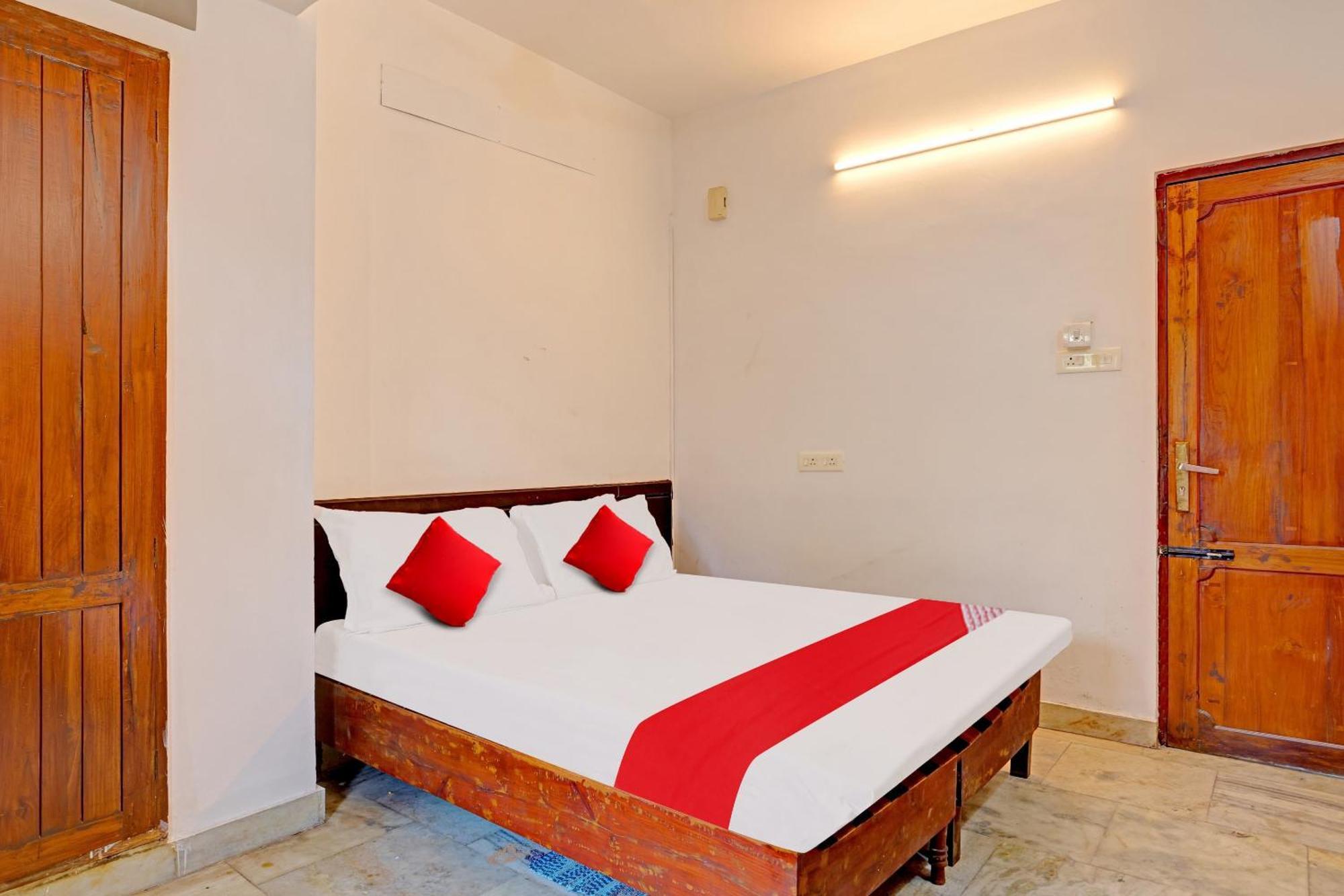 Hotel O Safa Inn Trippapur Kültér fotó