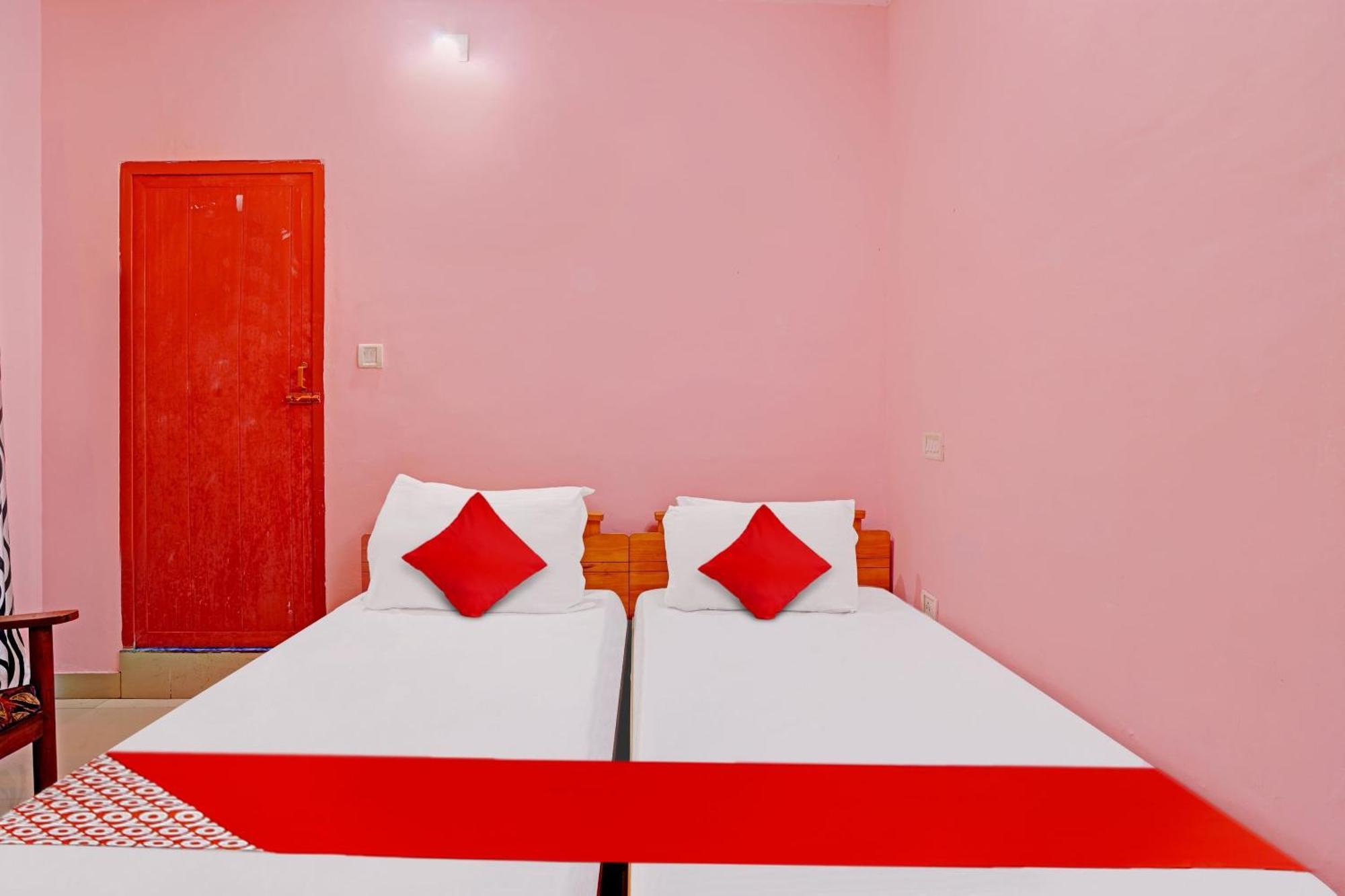Hotel O Safa Inn Trippapur Kültér fotó