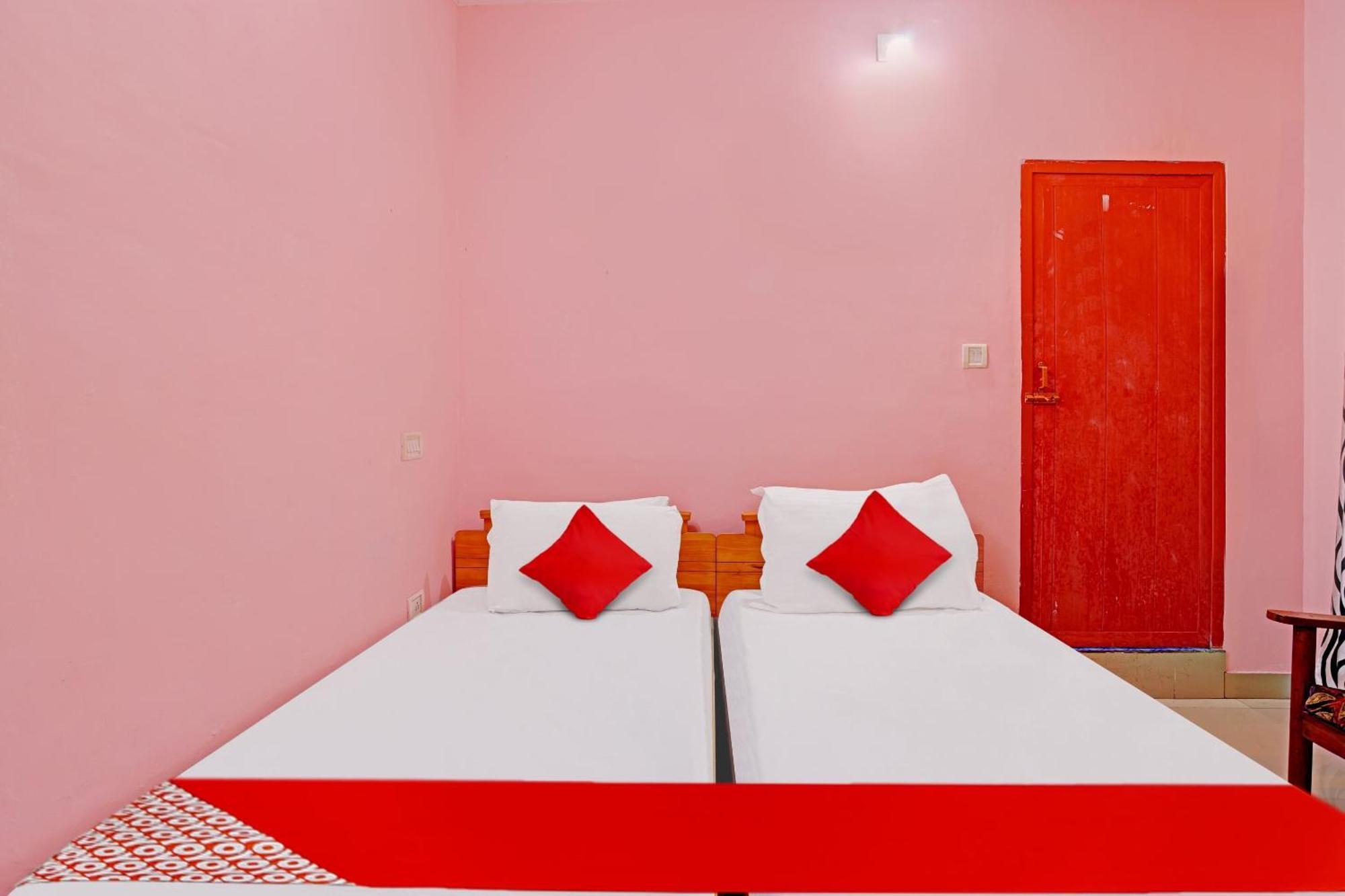 Hotel O Safa Inn Trippapur Kültér fotó